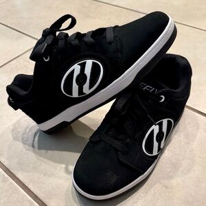 **FREE SHIPPING** Size 7 / 8 / 9 Heelys Unisex - Adult Voyager Wheeled Heel Shoe